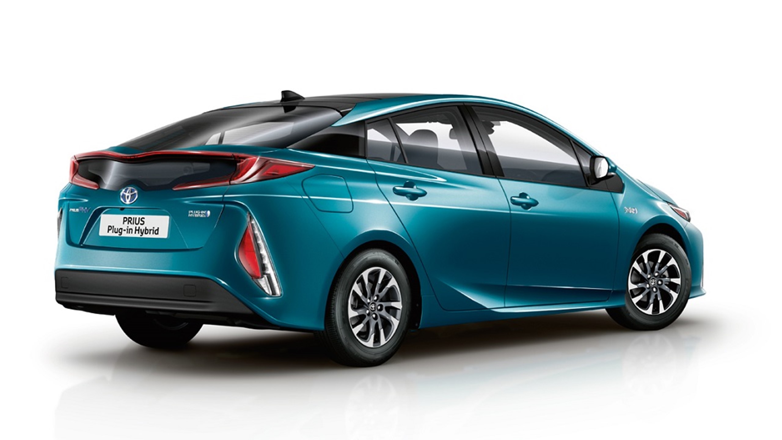 Toyota Prius Plug In 2016 Exterior Tme 010 A Full Tcm 11 850725 1140X600