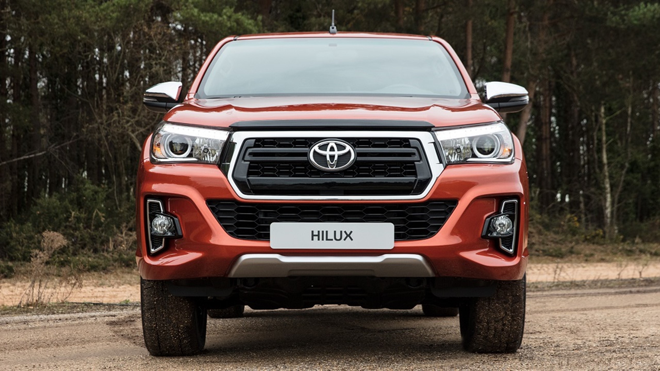 Toyota Hilux 061217 Raw 123 1140X600