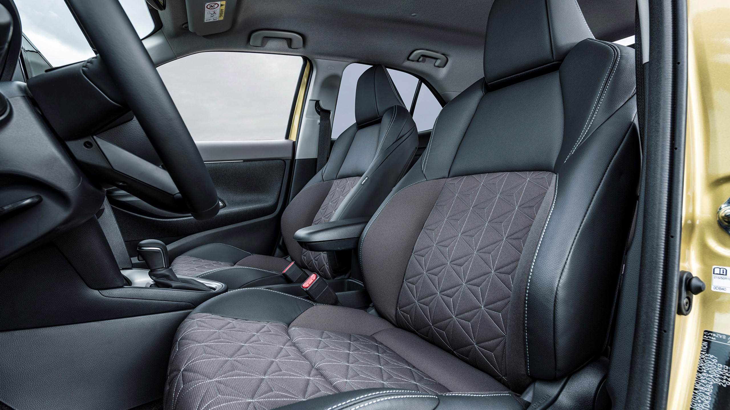 Yaris Cross Elegant Dpl 2021 Detail 009 2