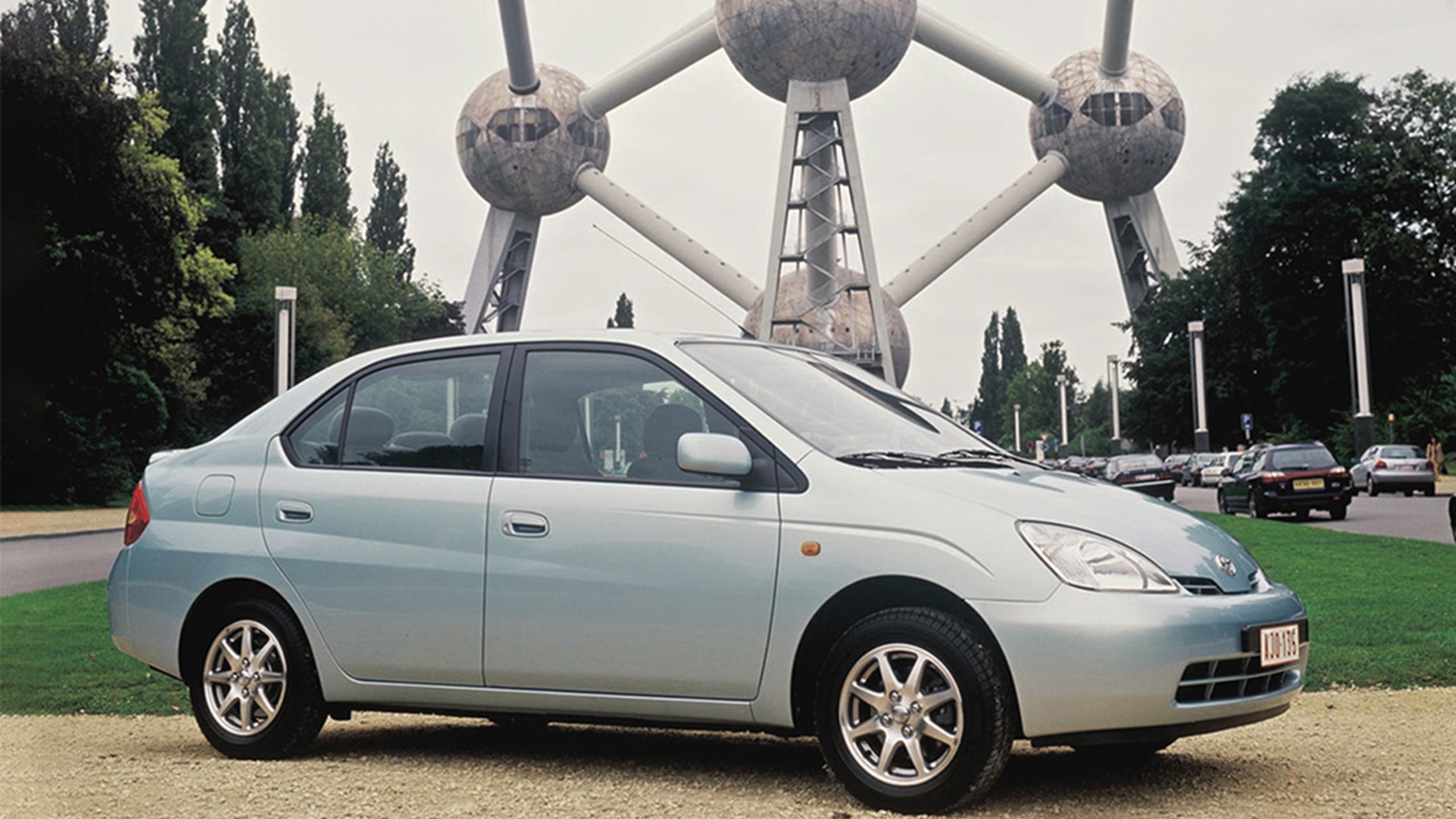 03-prius-1-generation-low.jpg
