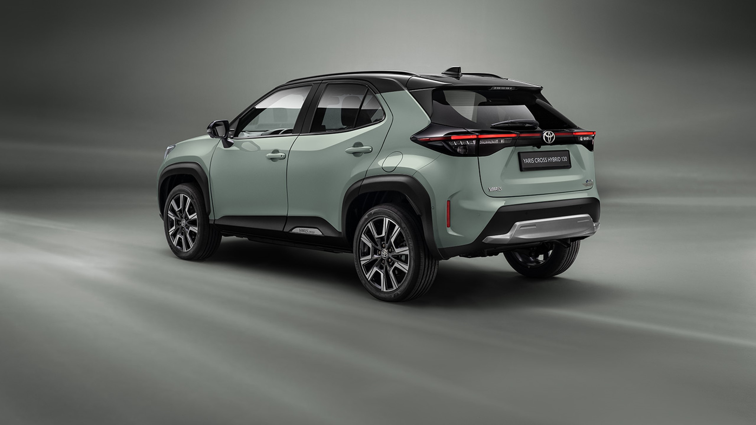 2023_yaris_cross_ext_002-1600x900.jpg