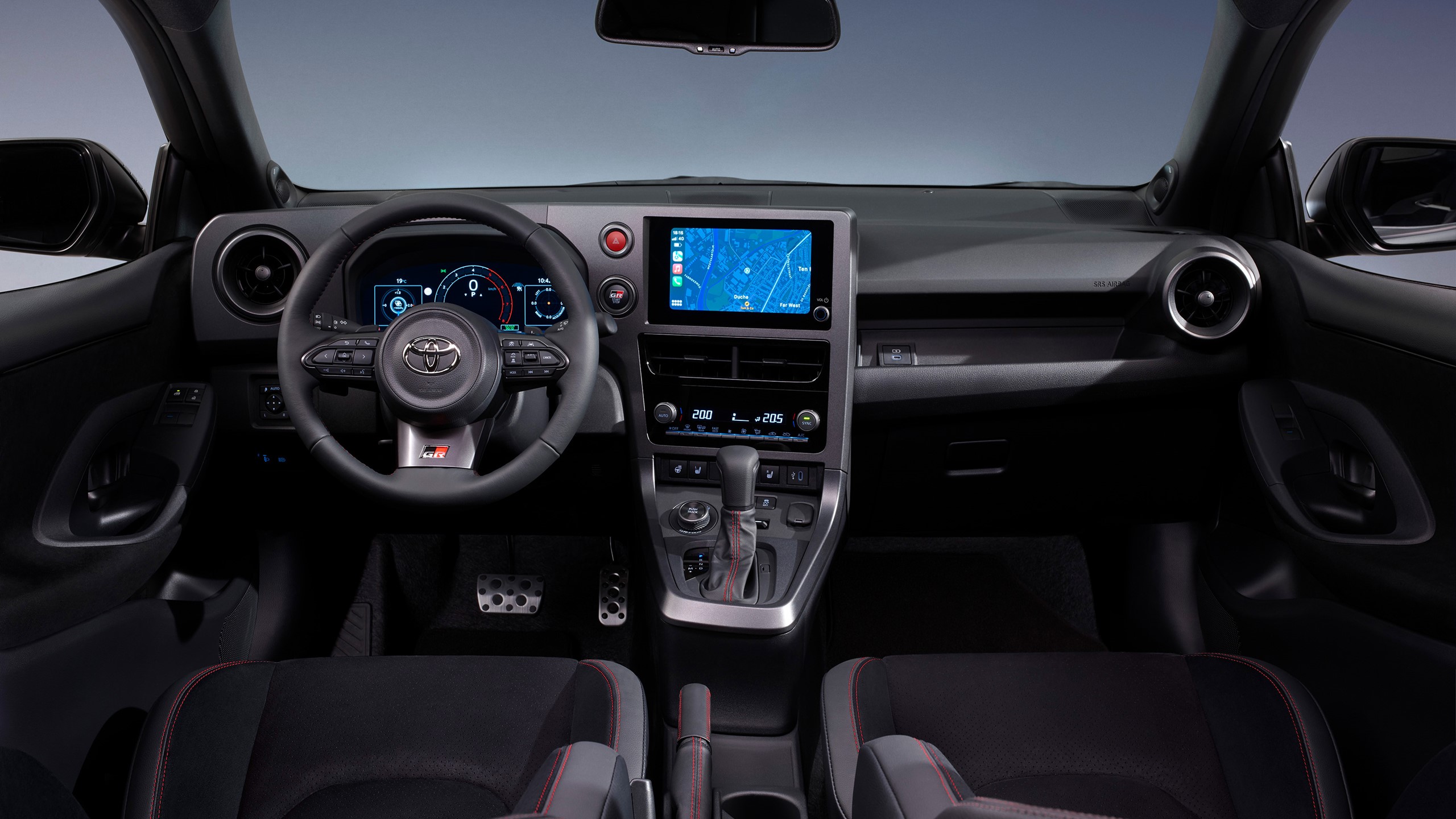 toyota-yar55-full-interior.jpg