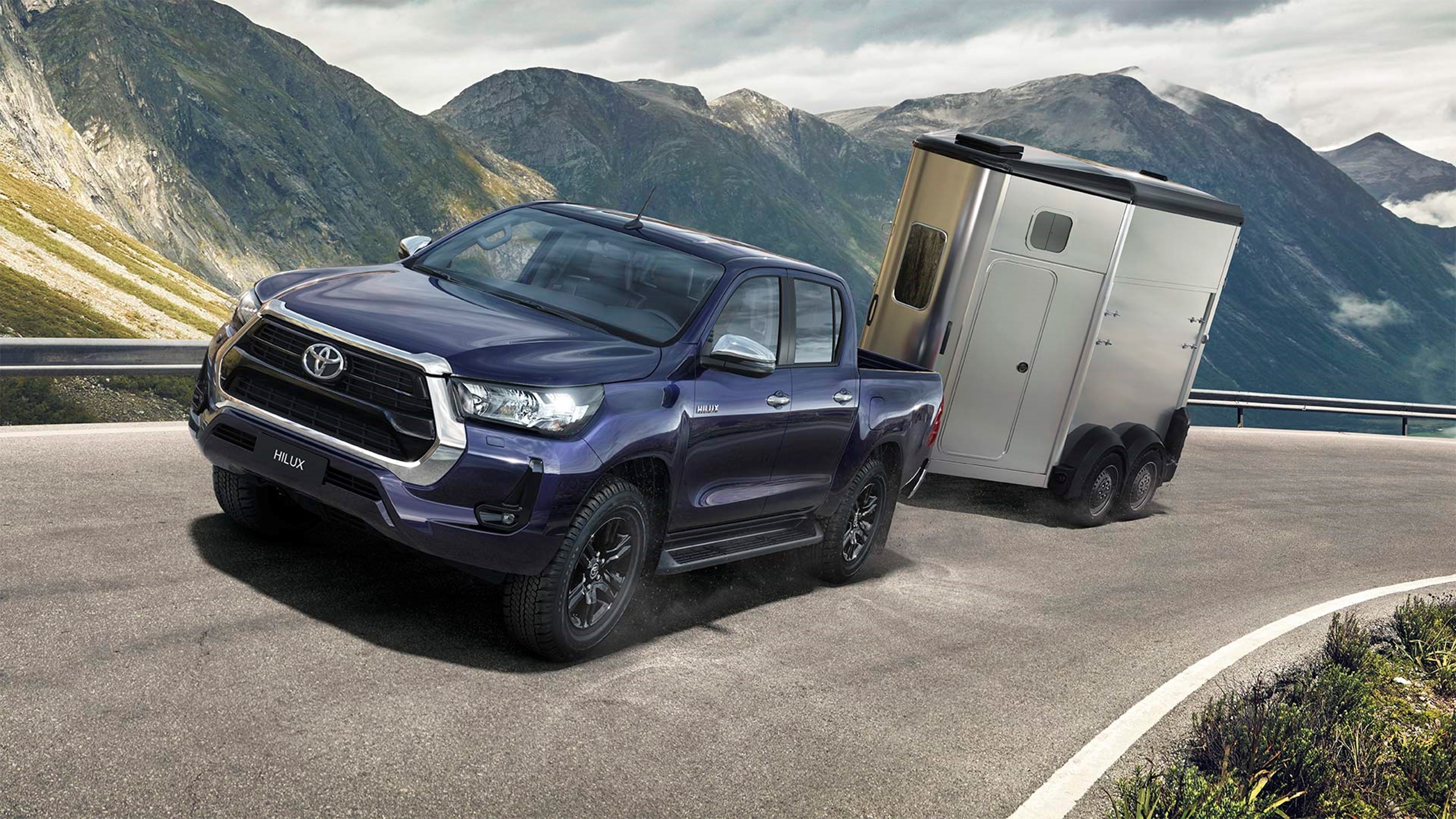 Toyota Hilux 2020 Gallery 03 Full Tcm 25 2017446